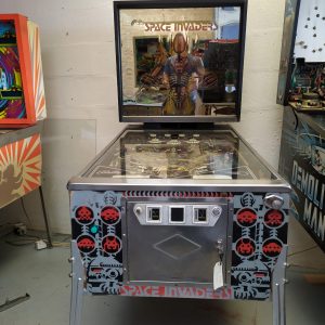 Flipper Space Invaders