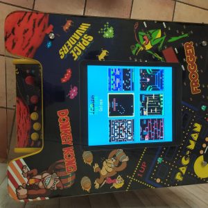 Table cocktail style borne d'arcade