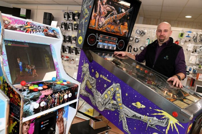 Réparation flippers et jeux d'arcade : RLS'gzme